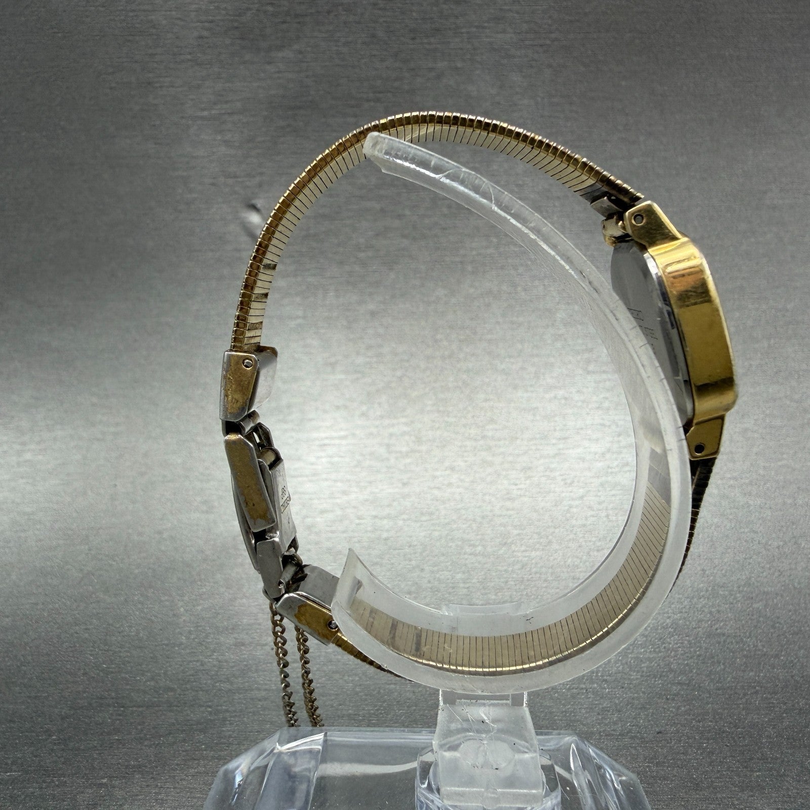 Seiko Watch Women 19mm Champagne Dial Gold Tone Hexagon 1400-5280 New Battery8