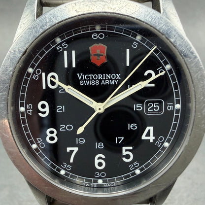 Swiss Army Victorinox Watch Men 38mm Black Dial Steel Date 24653 New Battery1