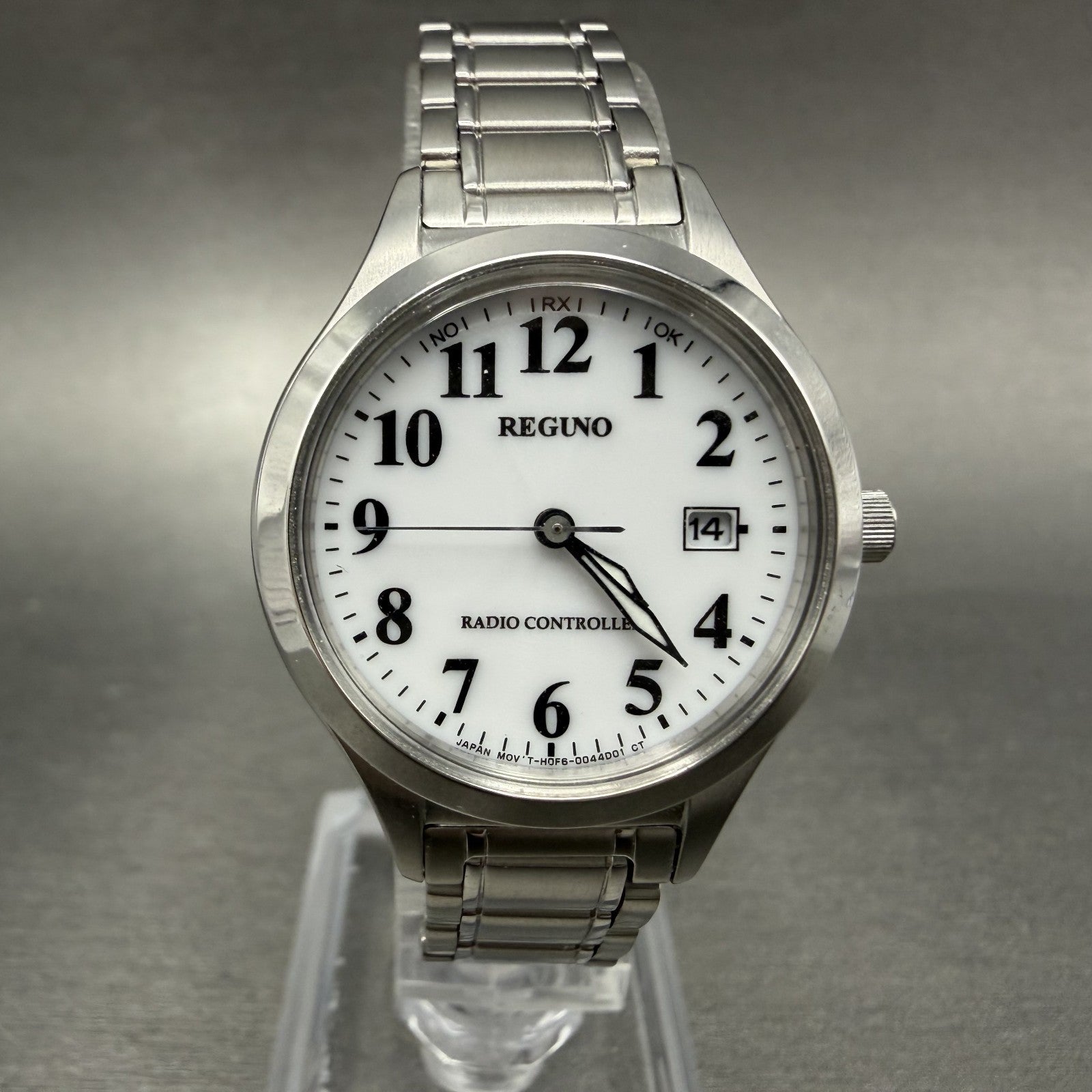 Citizen Reguno Watch Women 28mm White Dial Silver Tone Date Round Runs Solar0