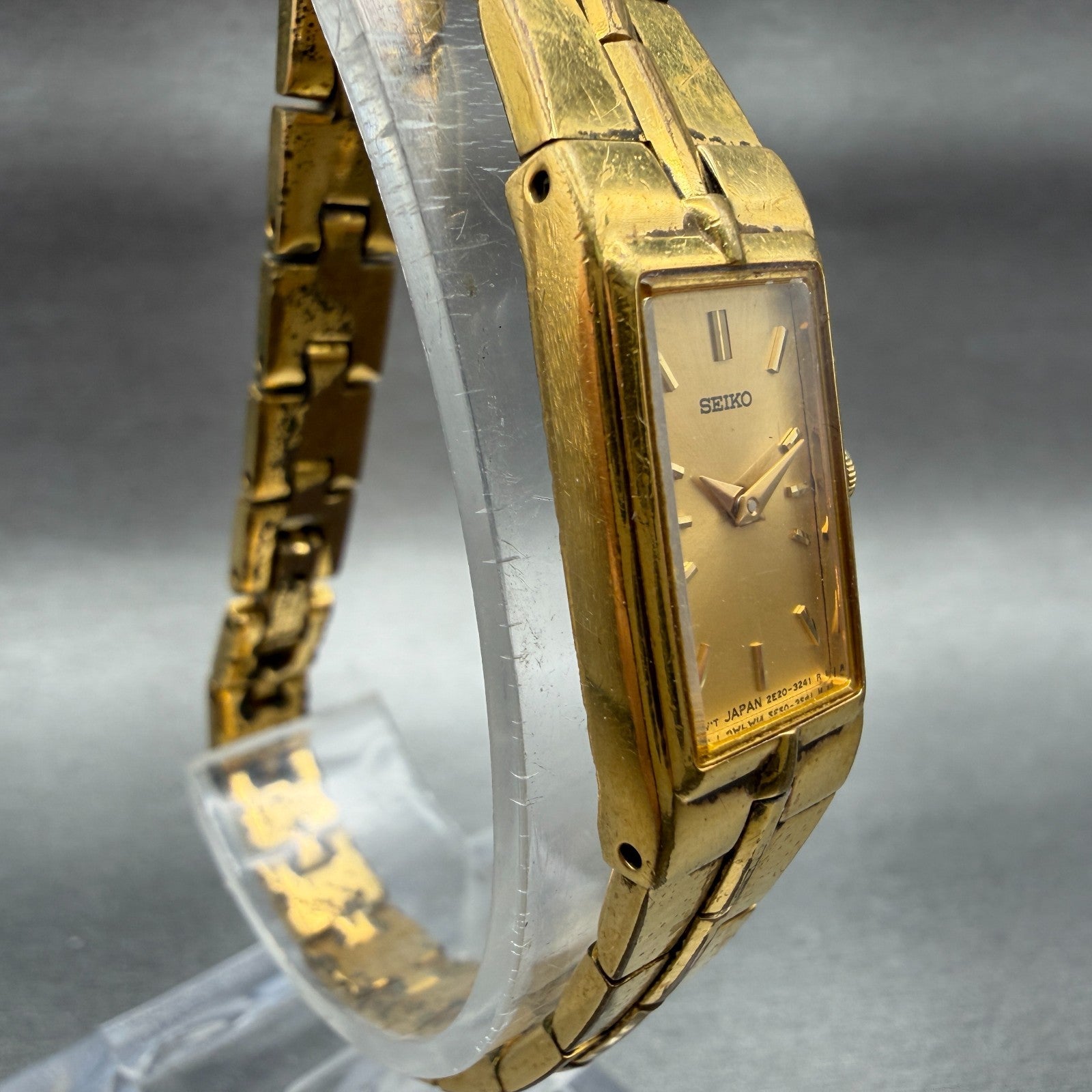 Seiko Tank Watch Women 13mm Champagne Dial Gold Tone Rectangle 2e20-7479 NewBat33
