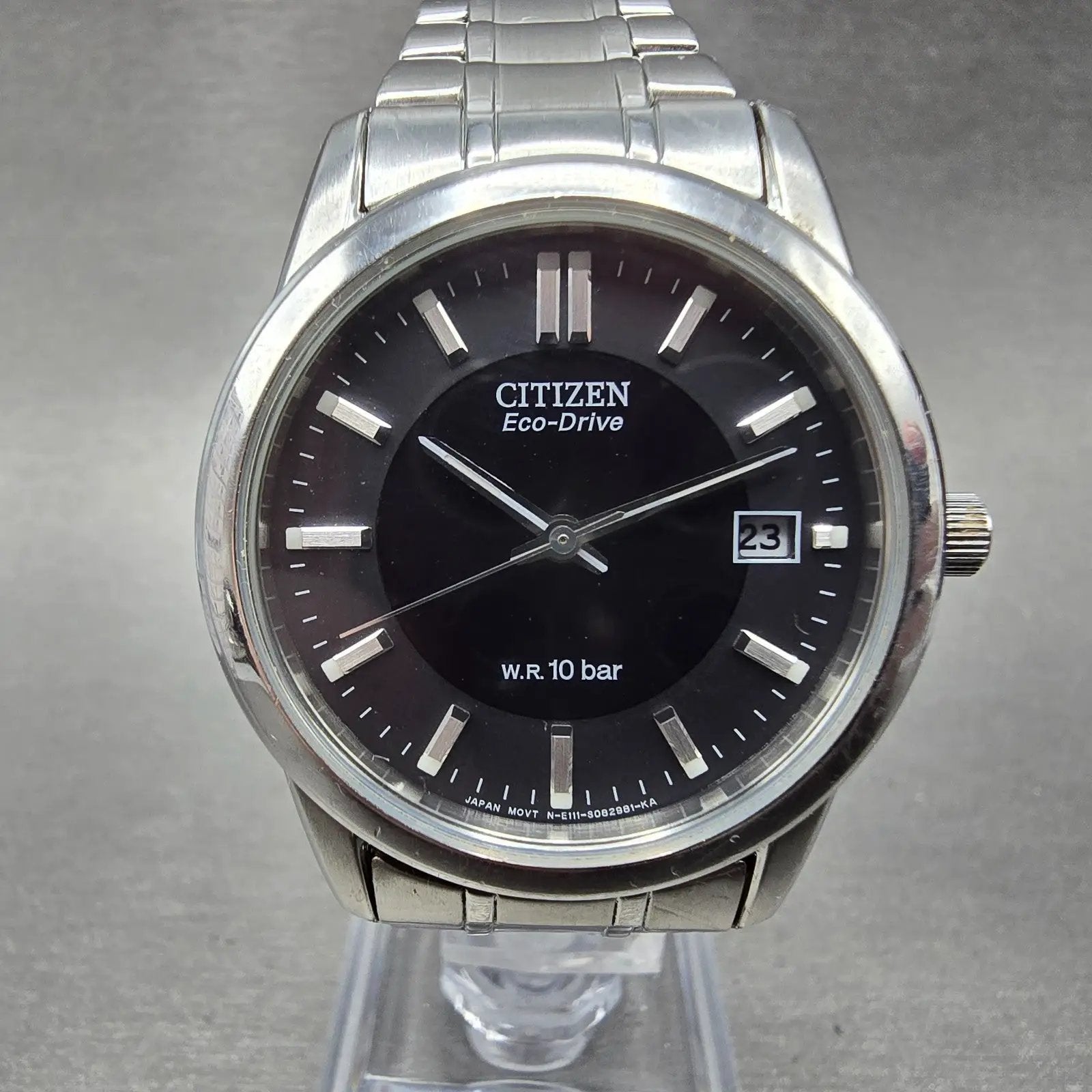 Citizen Eco-Drive Watch Men 35mm Black Dial Silver Tone Date E111-S053846 Runs0