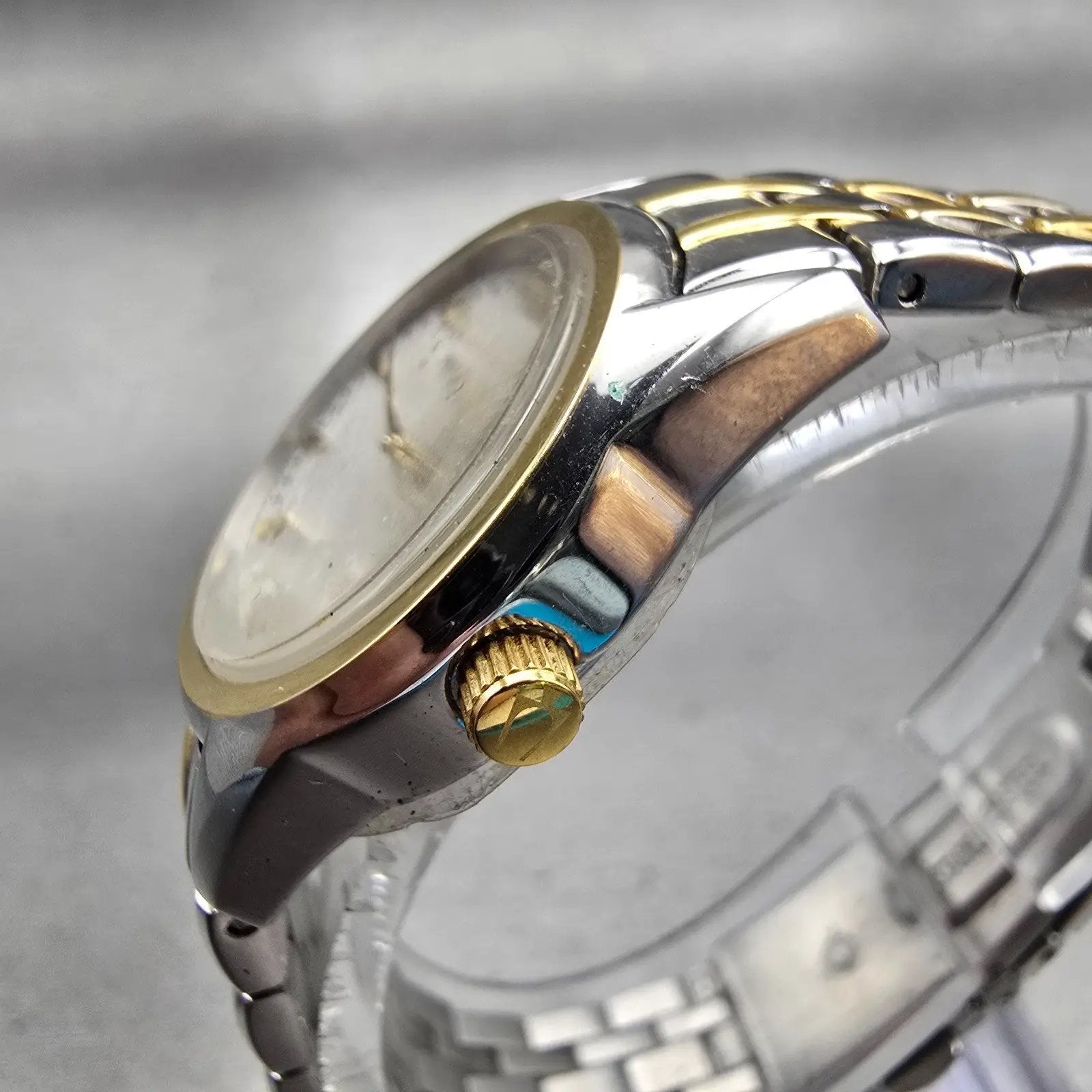 Bulova Watch Women 26mm Silver Dial Two Tone Round 98L138 New Battery Bracelet2