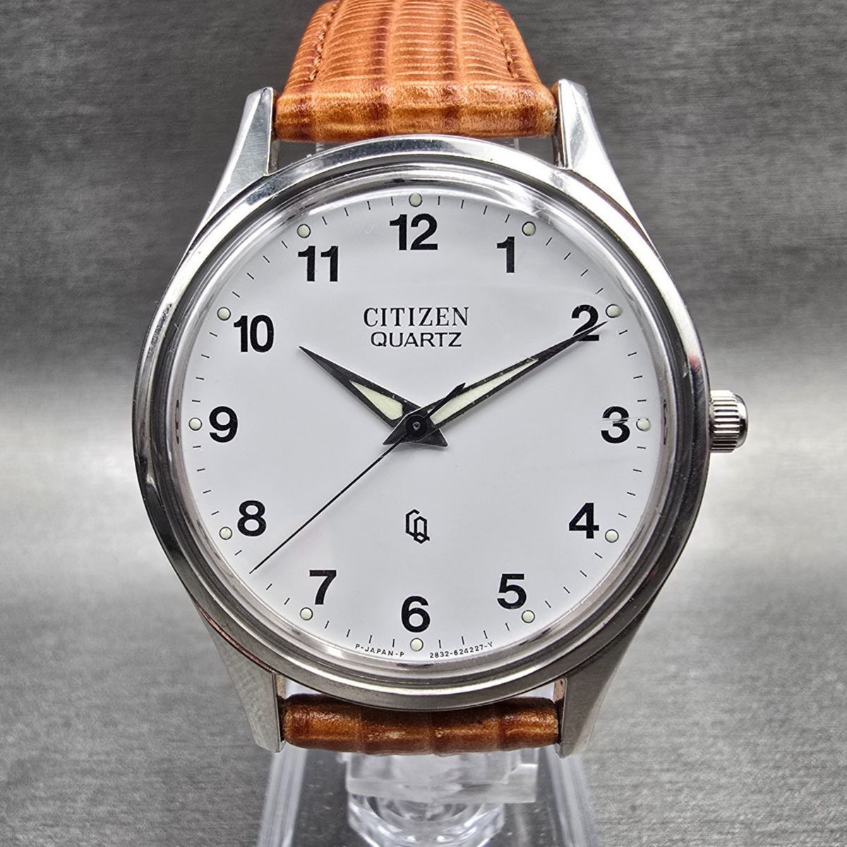 Citizen CQ Watch Men 36mm White Dial Silver Tone Round Leather 2832 New Battery0