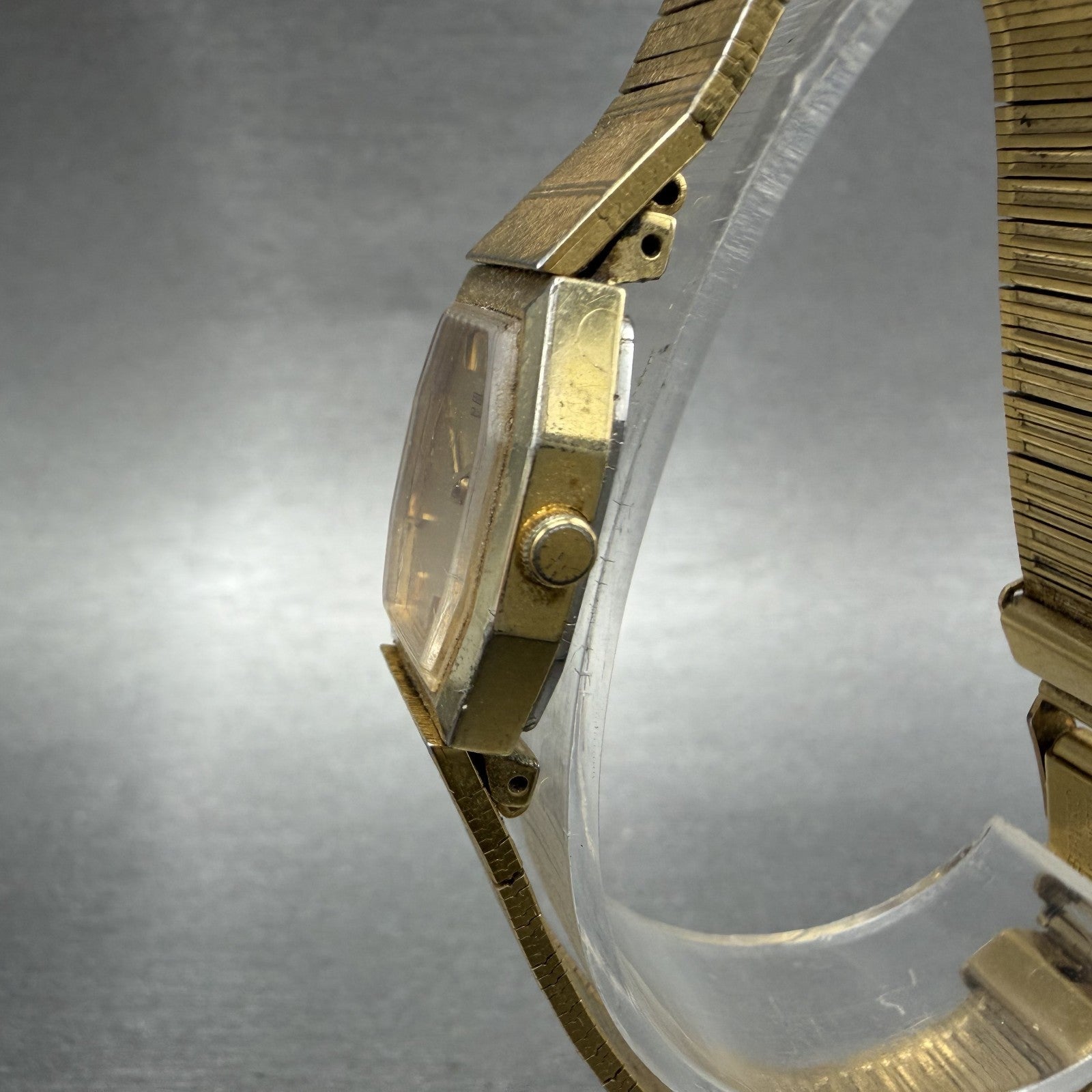 Seiko Watch Women 18mm Gold Dial Gold Tone Octagon 2C205840 New Battery VTG2