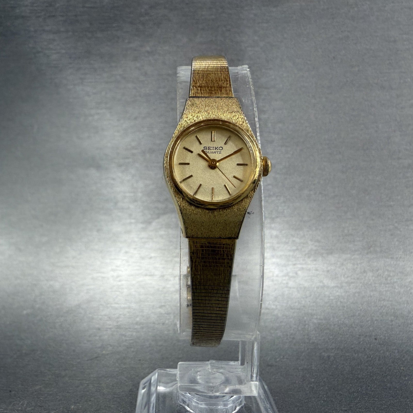 Seiko Watch Women 17mm Champagne Dial Gold Tone Round 5421-0039 New Battery XF5