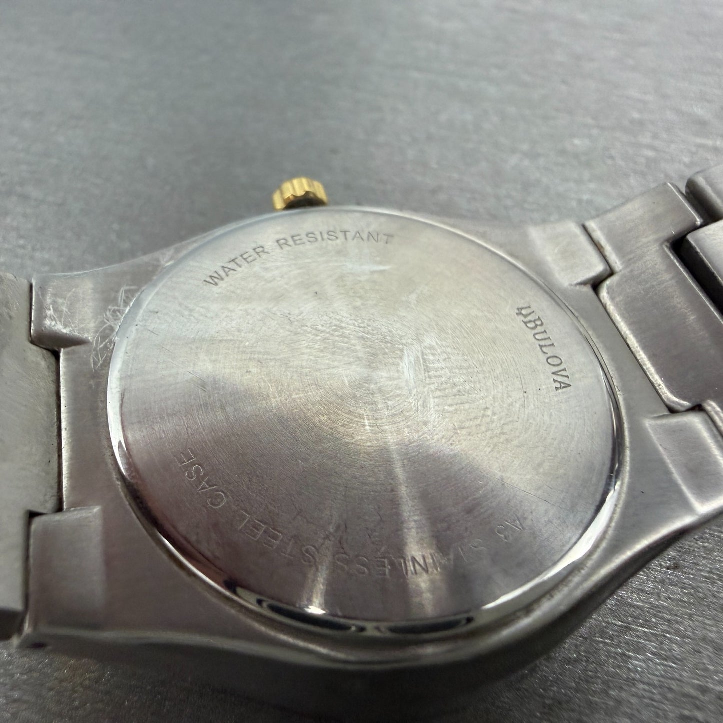 Bulova Watch Men 35mm White Dial Two Tone Date Round 98H04 New Battery9