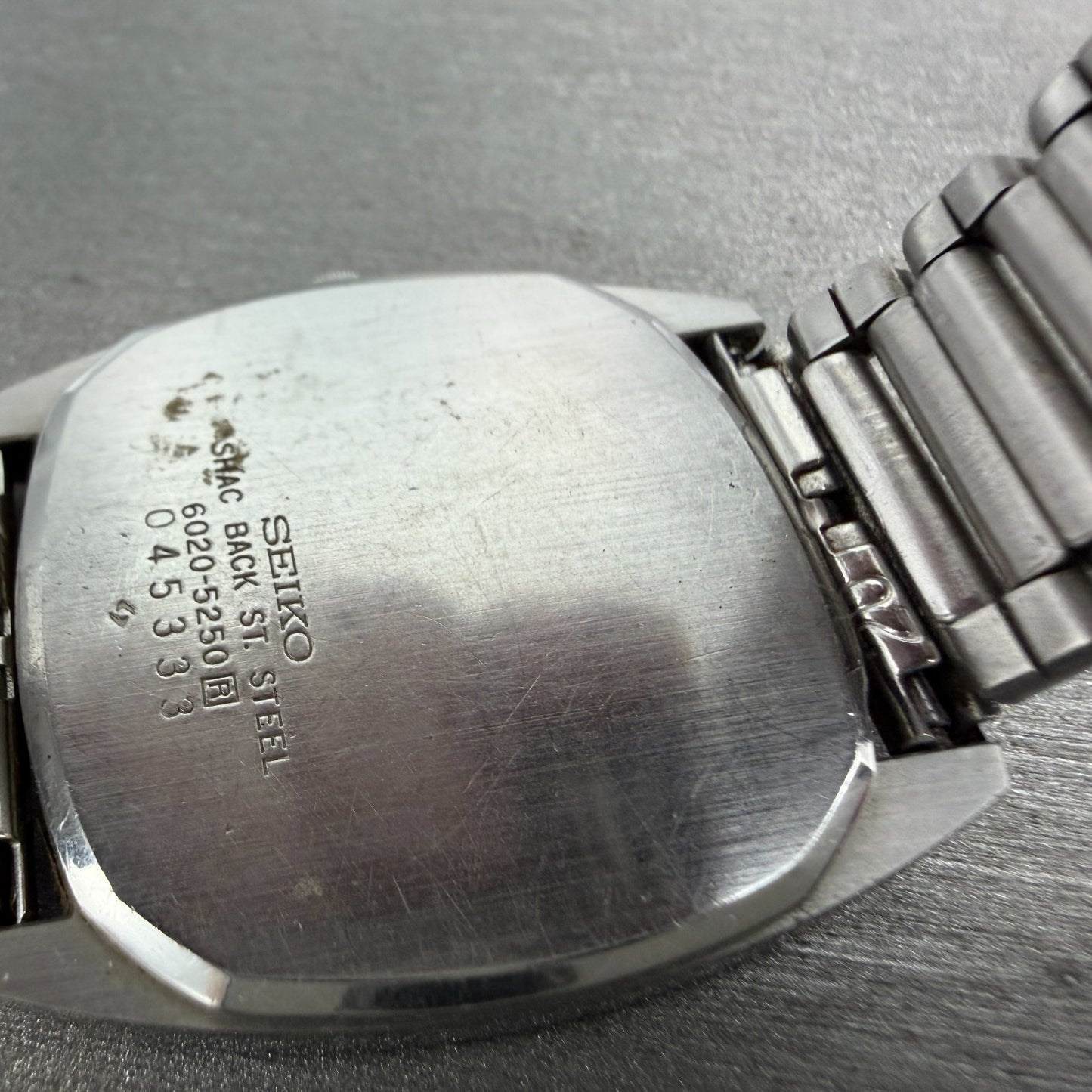 Seiko Watch Men 30mm Silver Dial Silver Tone Round 6020-5250 New Battery Vintage9