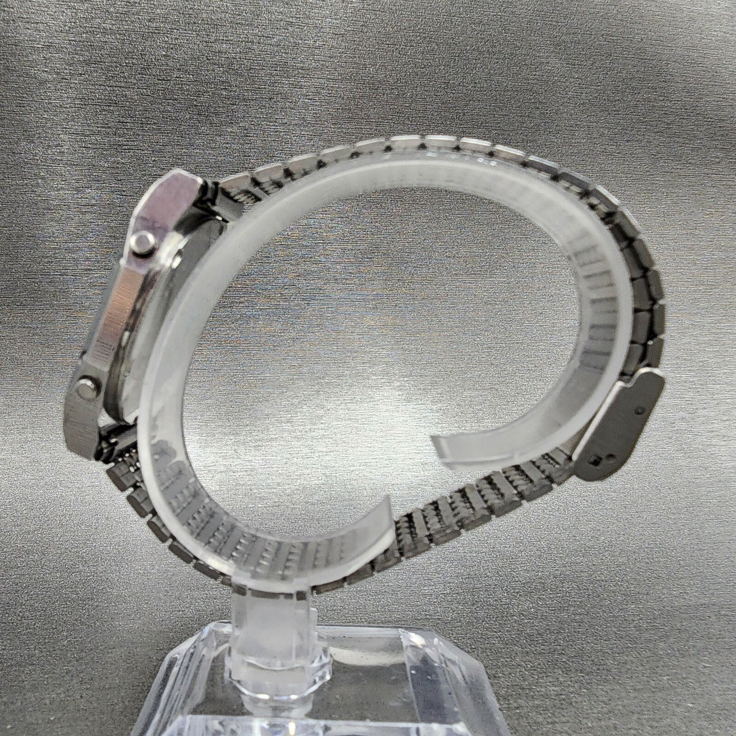 Seiko Digital Watch Men 33mm Silver Tone Alarm Chrono A6395039 READ!!!!6