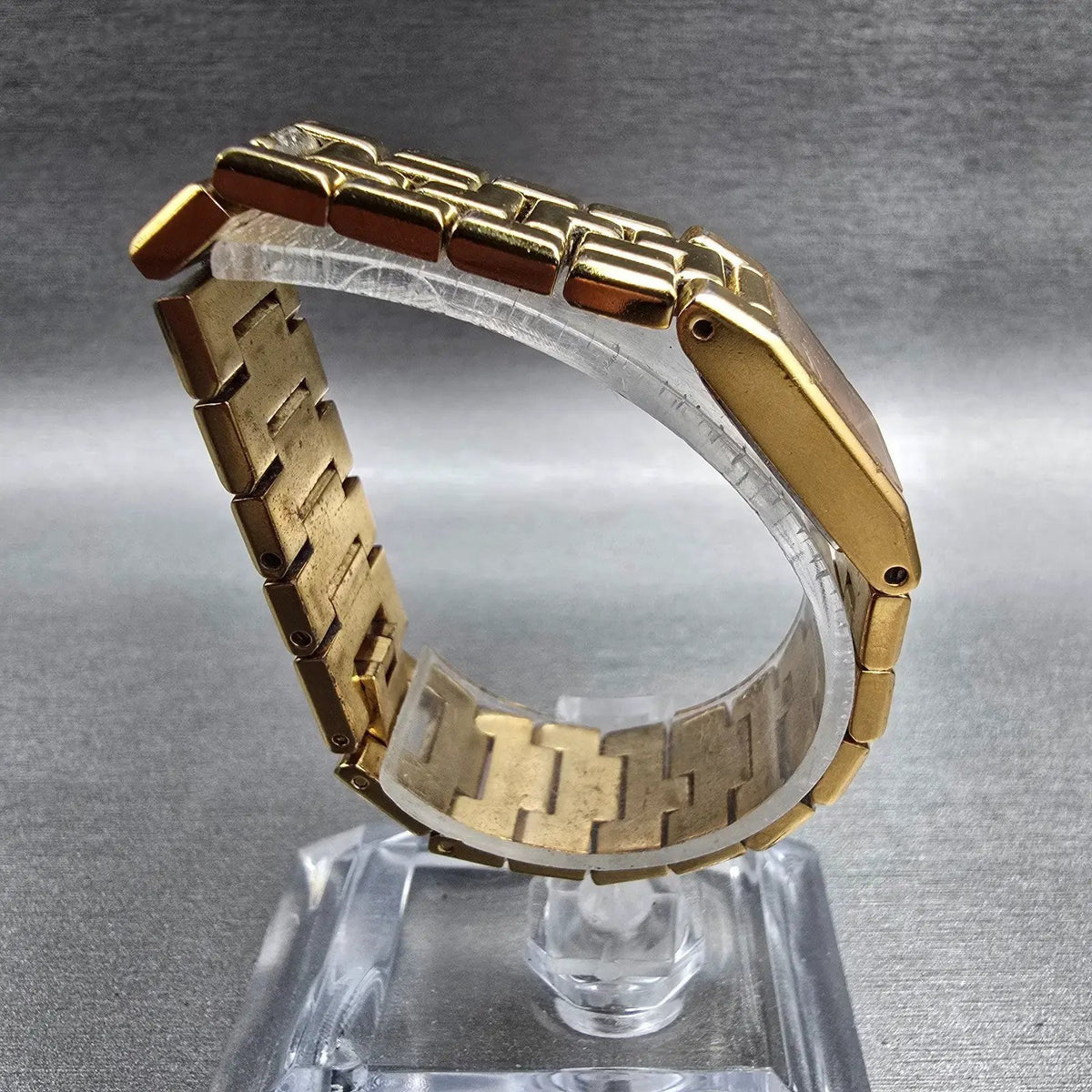 Bulova Watch Women 15mm White Dial Gold Tone Rectangle 97S82 New Battery8