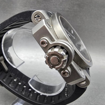 Oakley Gearbox watch Men 50mm Black Dial Titanium Round New Battery3