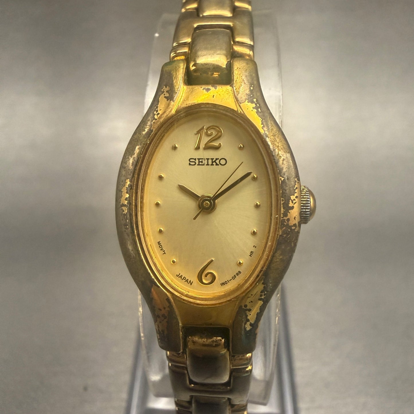 Seiko Watch Women 17mm Champagne Dial Gold Tone Oval 1N01-0CS0 New Battery0