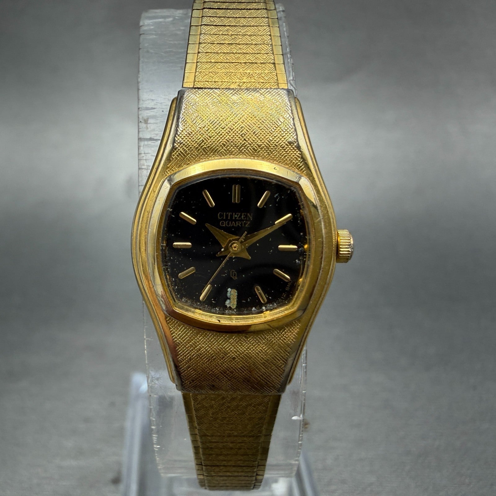 Citizen CQ Watch Women 17mm Black Dial Gold Tone Round 2951-S07581 New Battery0