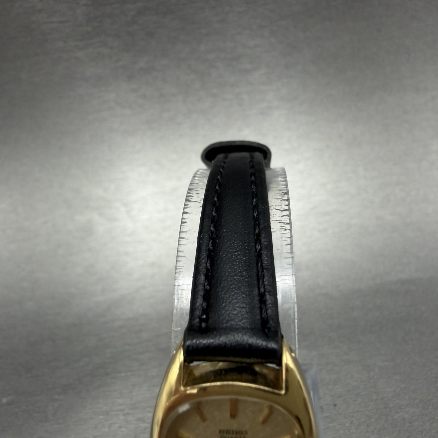 Seiko Watch Women 19mm Champagne Dial Gold Tone Rectangle 1421-5620 New Battery4