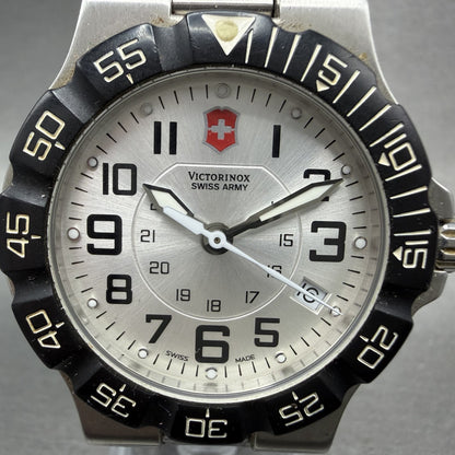 Victorinox Swiss Army Summit XLT Watch Men 39mm Silver Dial Steel Date PARTS2