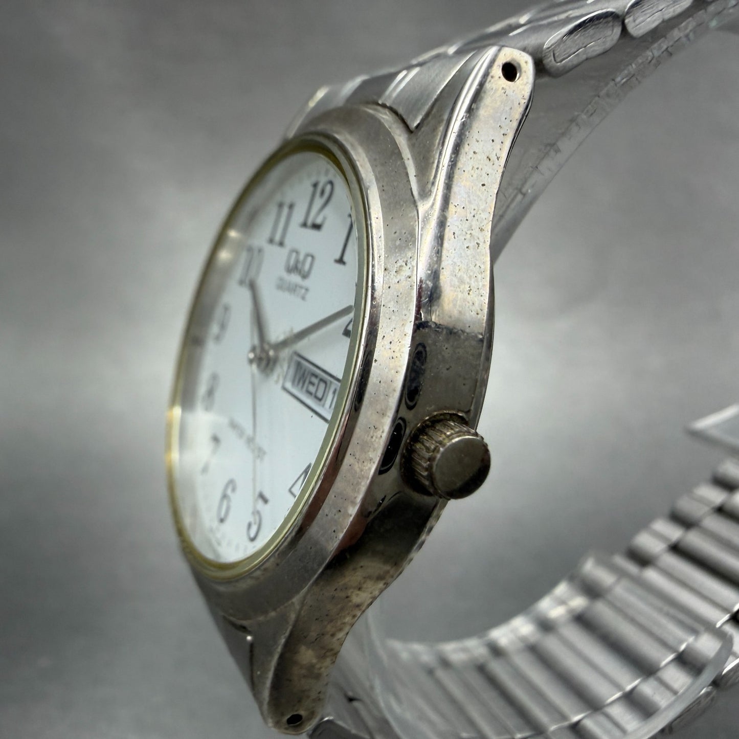 Citizen Q&Q Watch Men 34mm White Dial Silver Tone Daydate  Round New Battery2