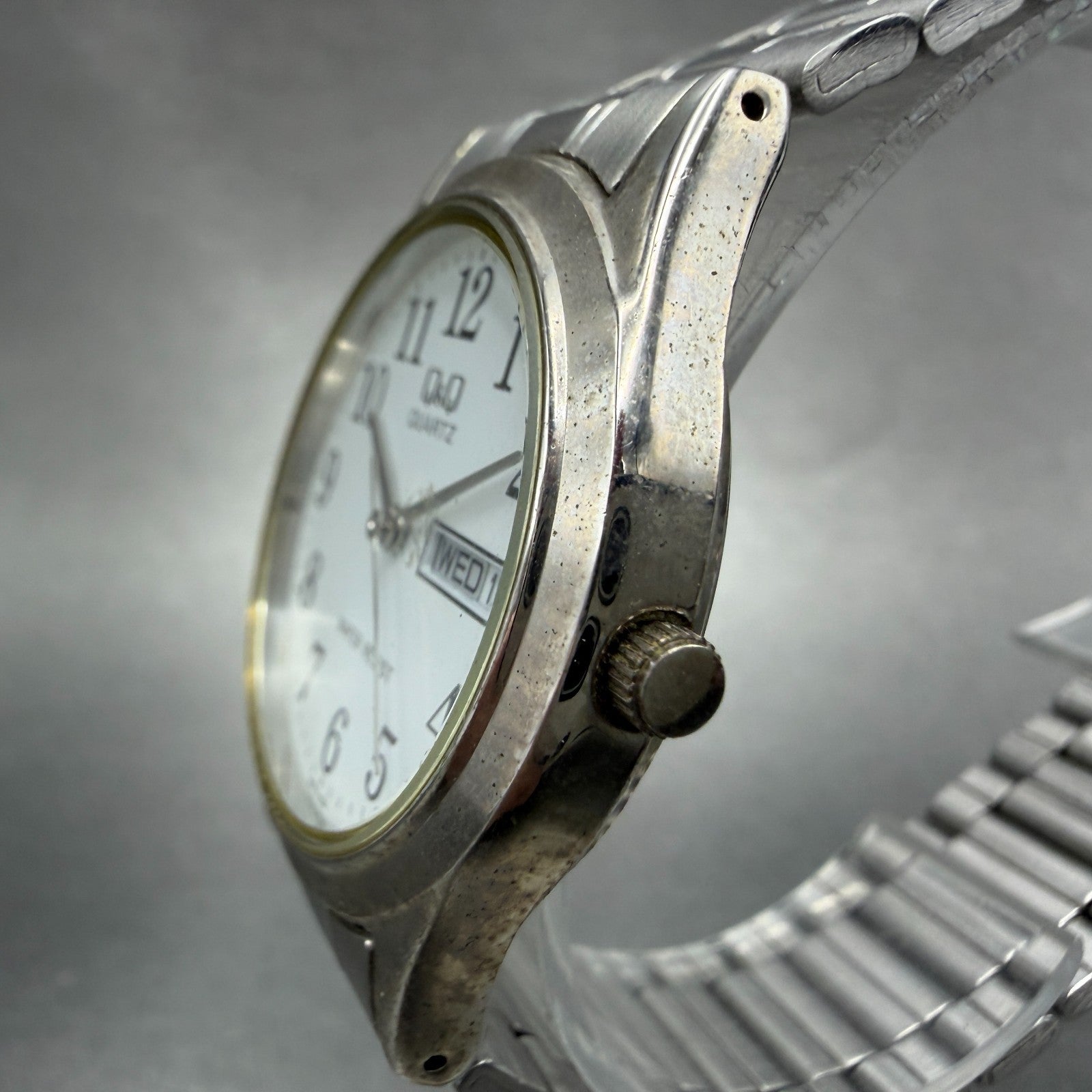 Citizen Q&Q Watch Men 34mm White Dial Silver Tone Daydate  Round New Battery2