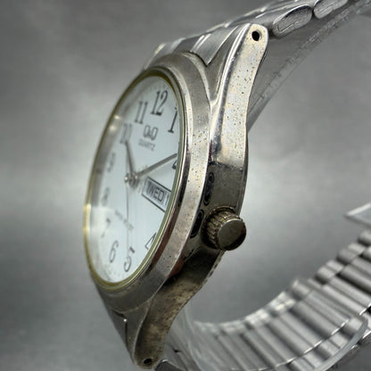 Citizen Q&Q Watch Men 34mm White Dial Silver Tone Daydate  Round New Battery2