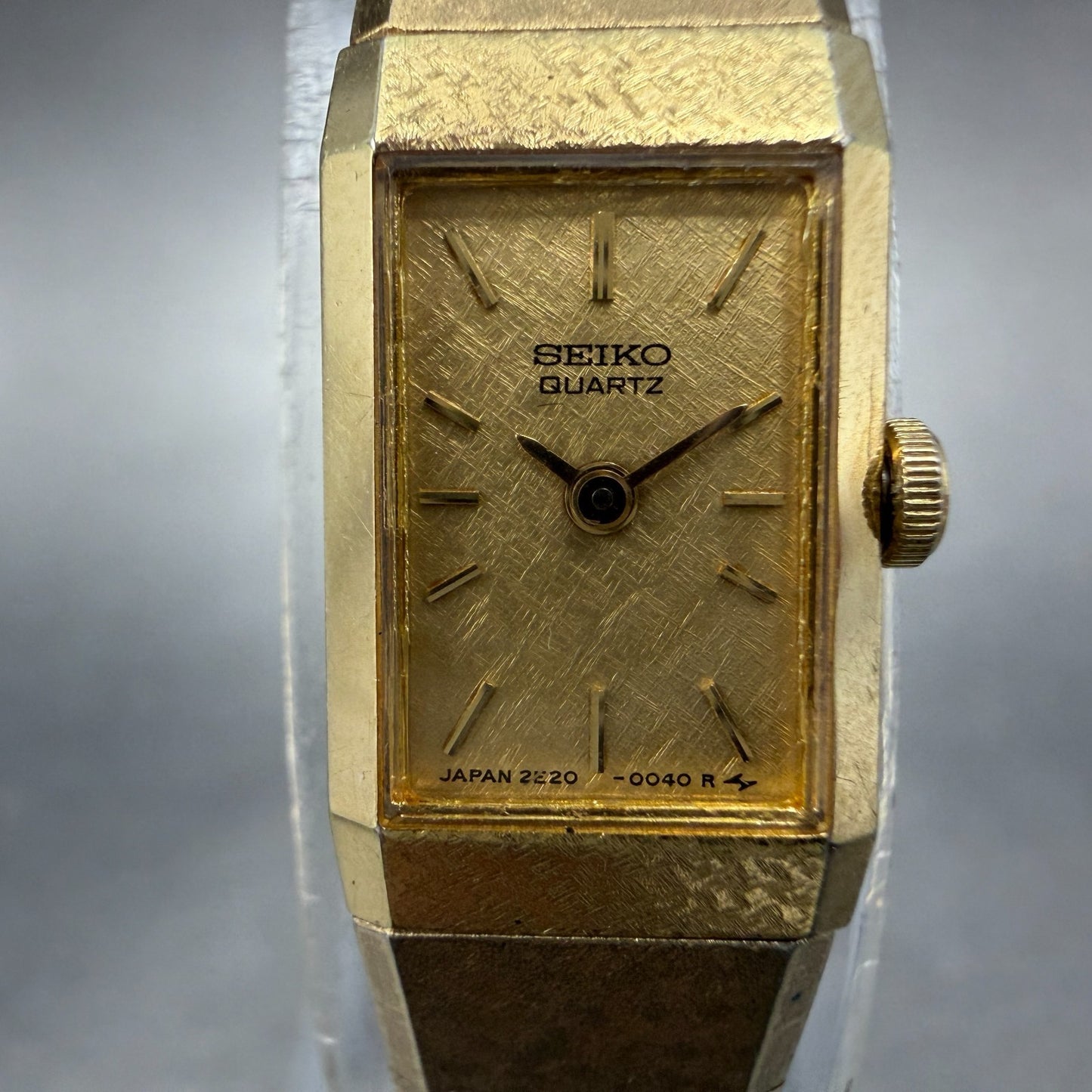 Seiko Tank Watch Women 12mm Champagne Dial Gold Tone 2e20-6259 New Battery KI901