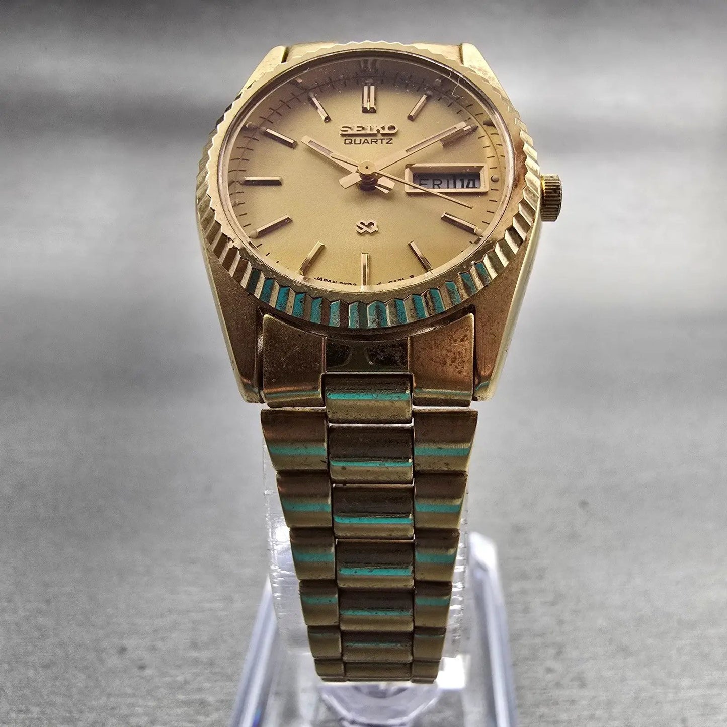 Seiko SQ Watch Women 24mm Gold Dial Gold Tone Daydate Round 3E23-0A69 New Batt5