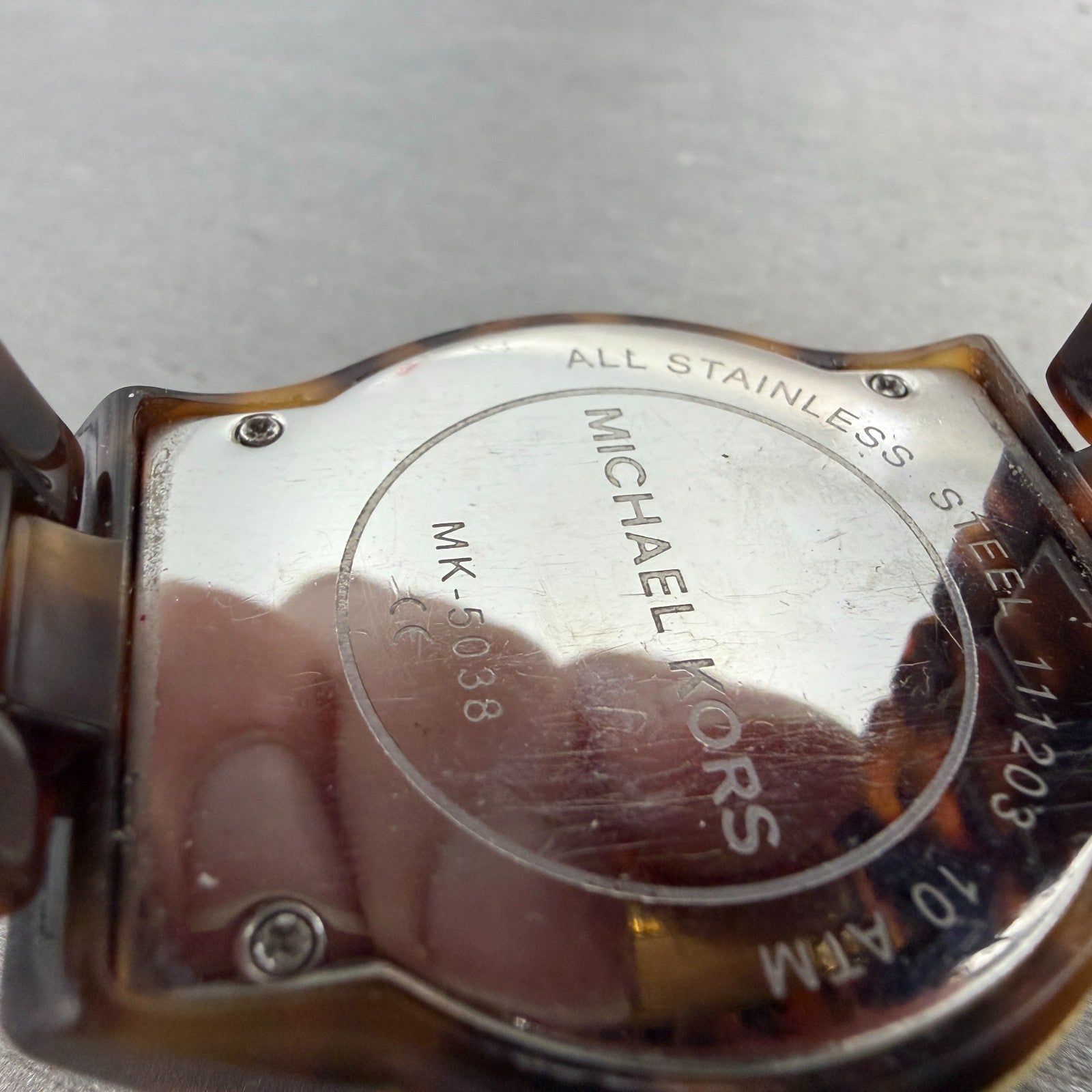 Michael Kors Watch Women 37mm Brown Dial Gold Tone Tortas Daydate New Battery KI9