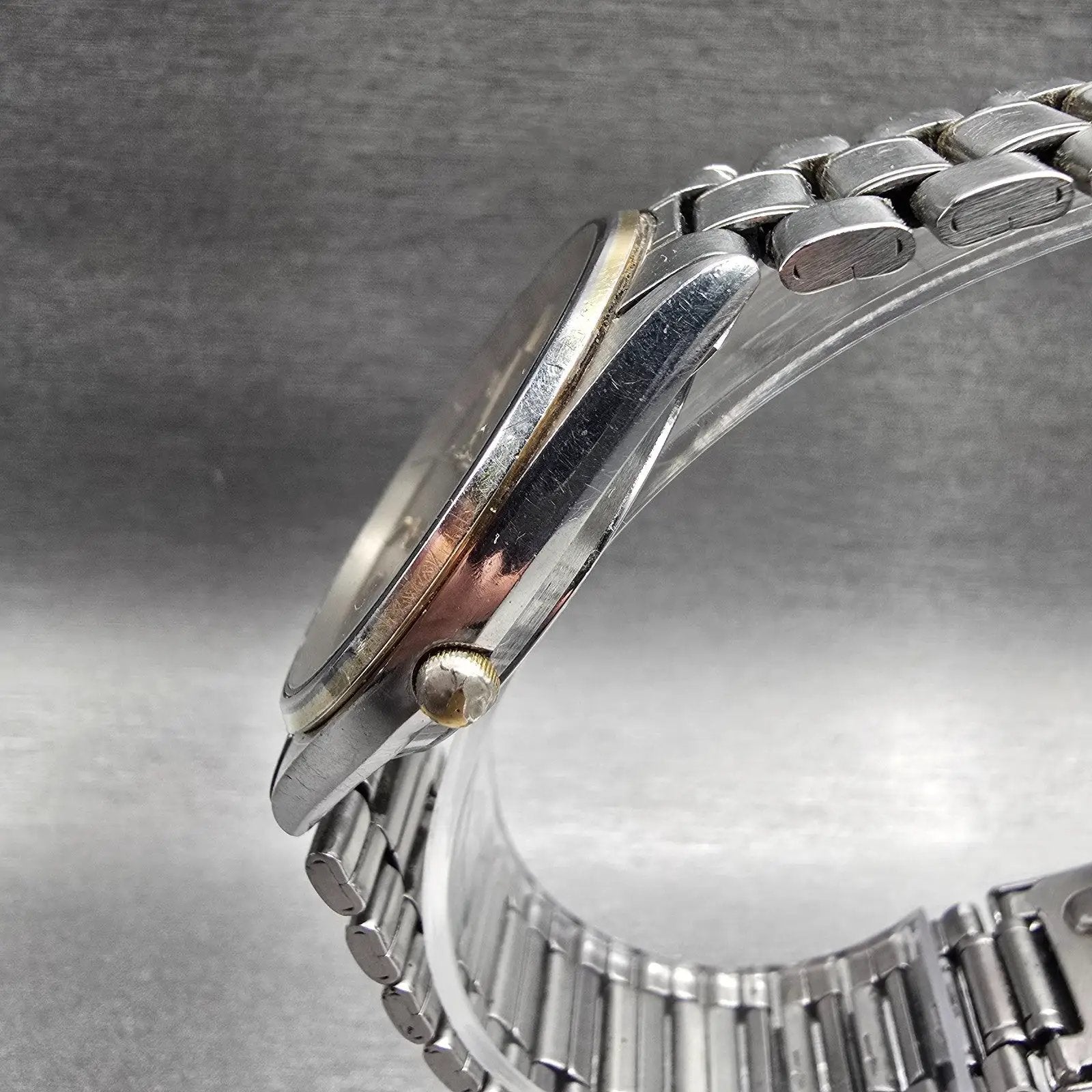 Seiko SQ Mens Watch 34mm Silver Dial Two Tone Daydate Round 8123-8009 New Batt2