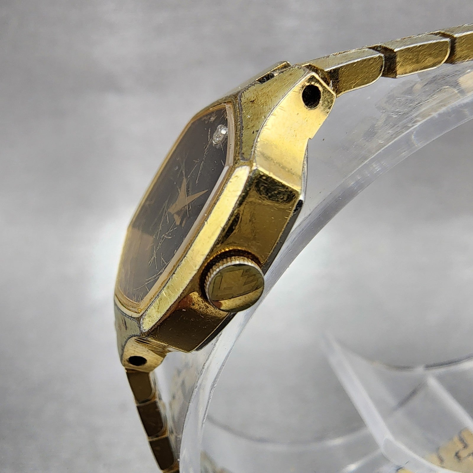 Seiko Watch Women 18mm Black Dial Gold Tone Hexagon 14005319 New Battery2
