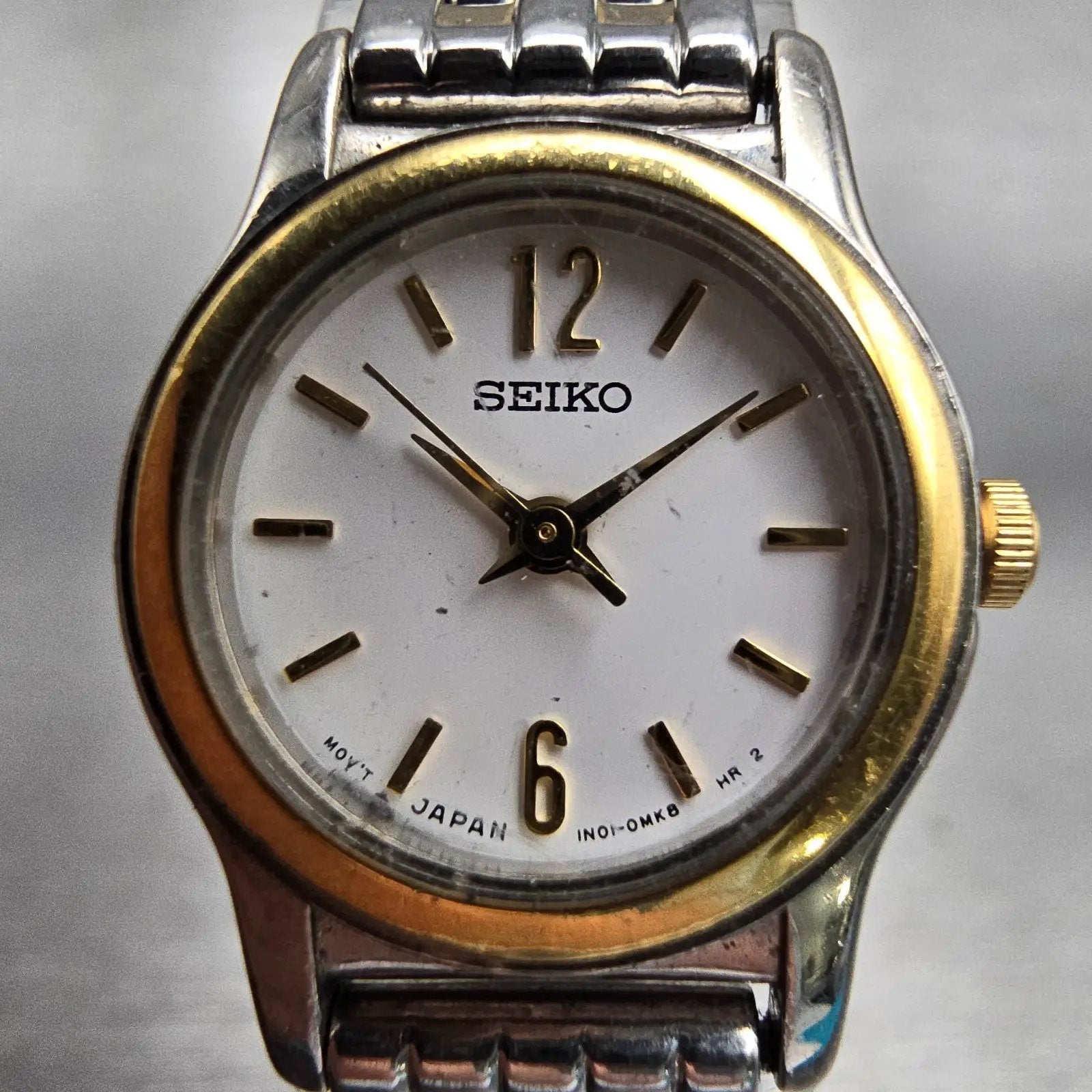 Seiko Watch Women 19mm White Dial Two Tone Round 1N01-0GD0 New Battery Vintage1