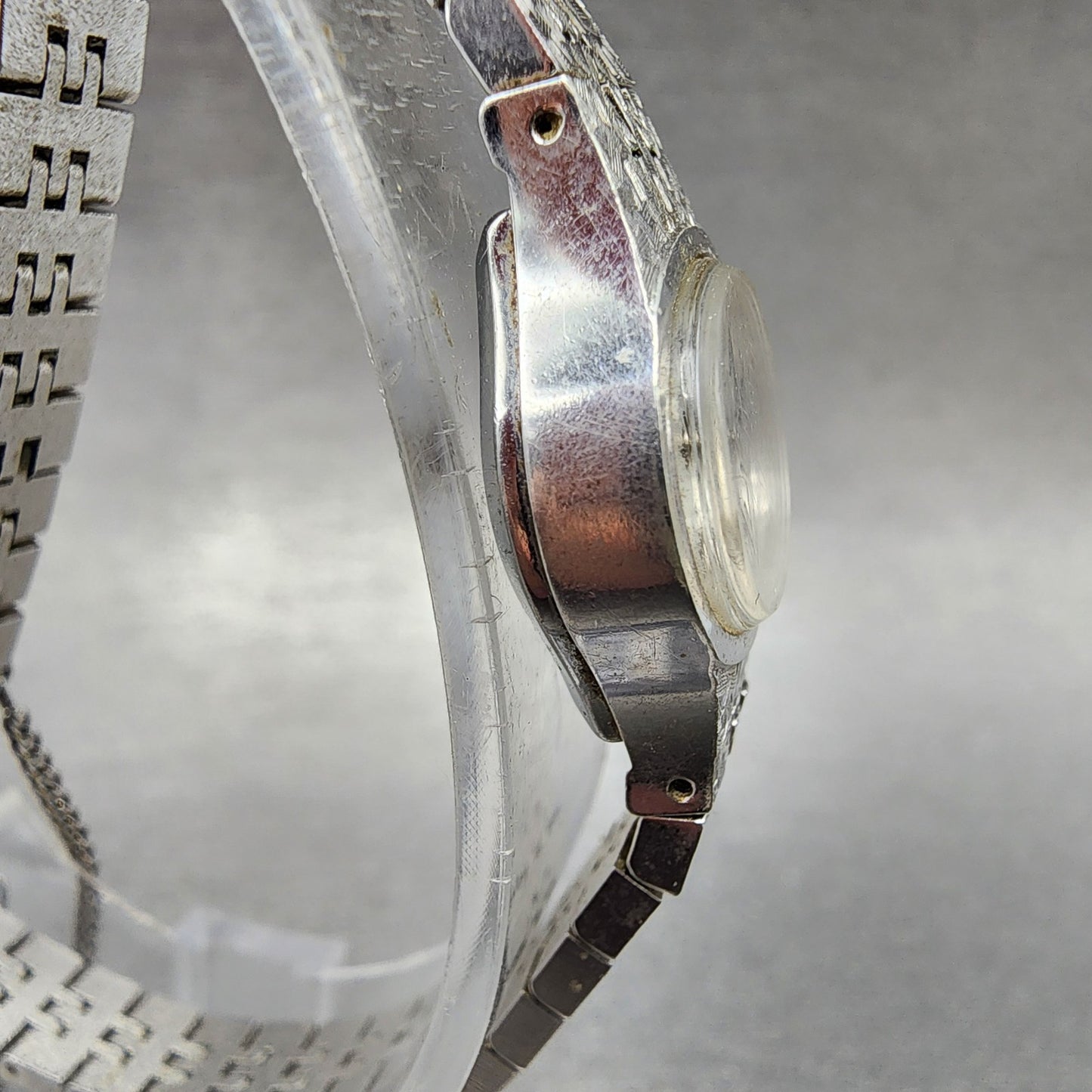 Seiko Watch Women 17mm Silver Dial Silver Tone Oval Manual 11007610 Runs3