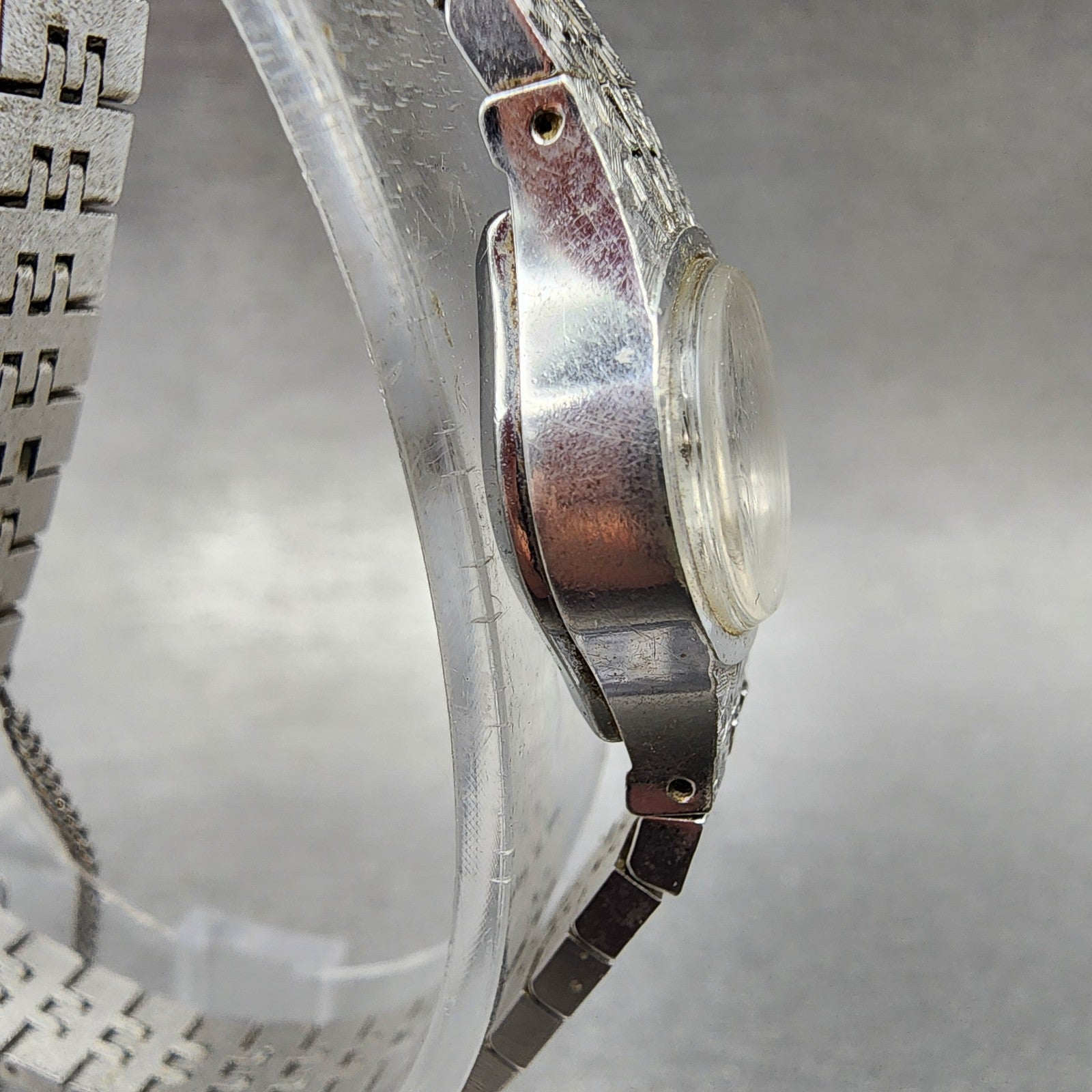 Seiko Watch Women 17mm Silver Dial Silver Tone Oval Manual 11007610 Runs3