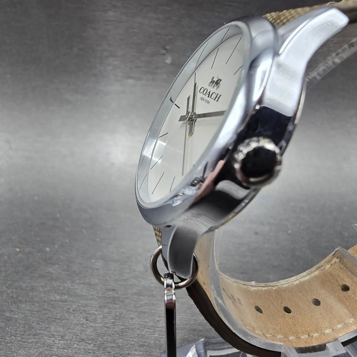 Coach Ruby Watch Women 32mm Cream Dial Silver Tone Round Leather Band New Batt2