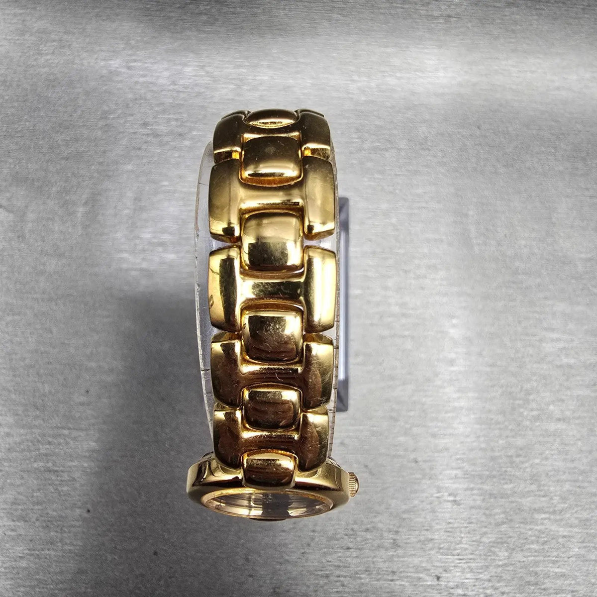 Seiko Watch Women 21mm MOP Dial Gold Tone Round 1N00-0G59 New Battery Vintage JP4