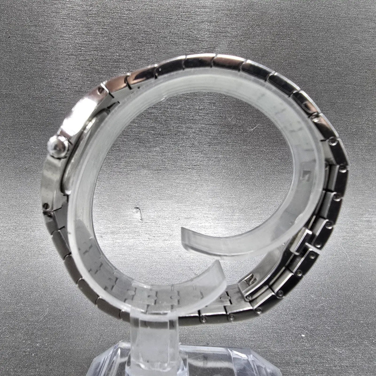 Movado Sports Edition Watch Women 27mm MOP Dial Silver Diamonds New Battery6