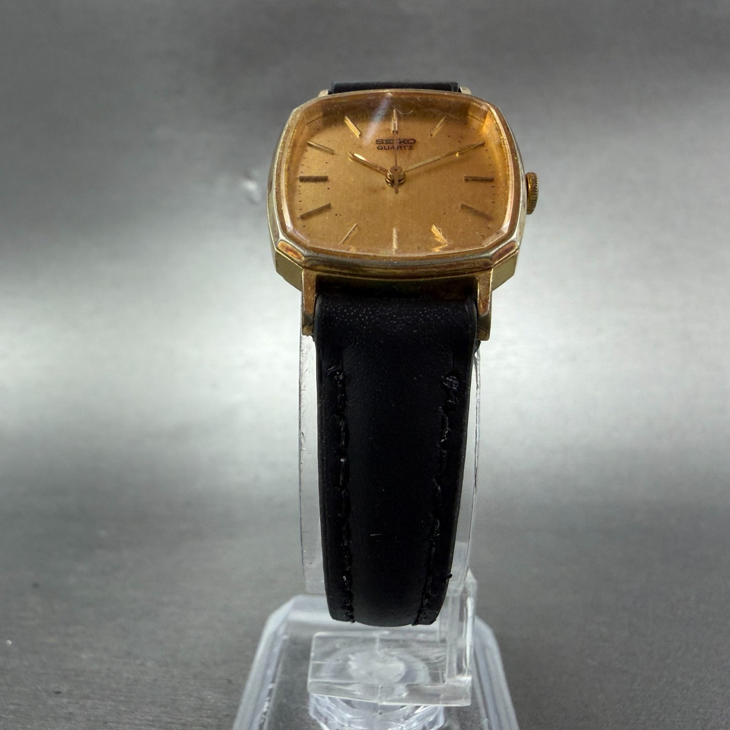 Seiko Watch Women 22mm Champagne Dial Gold Tone Rectangle 1421-5100 New Battery45