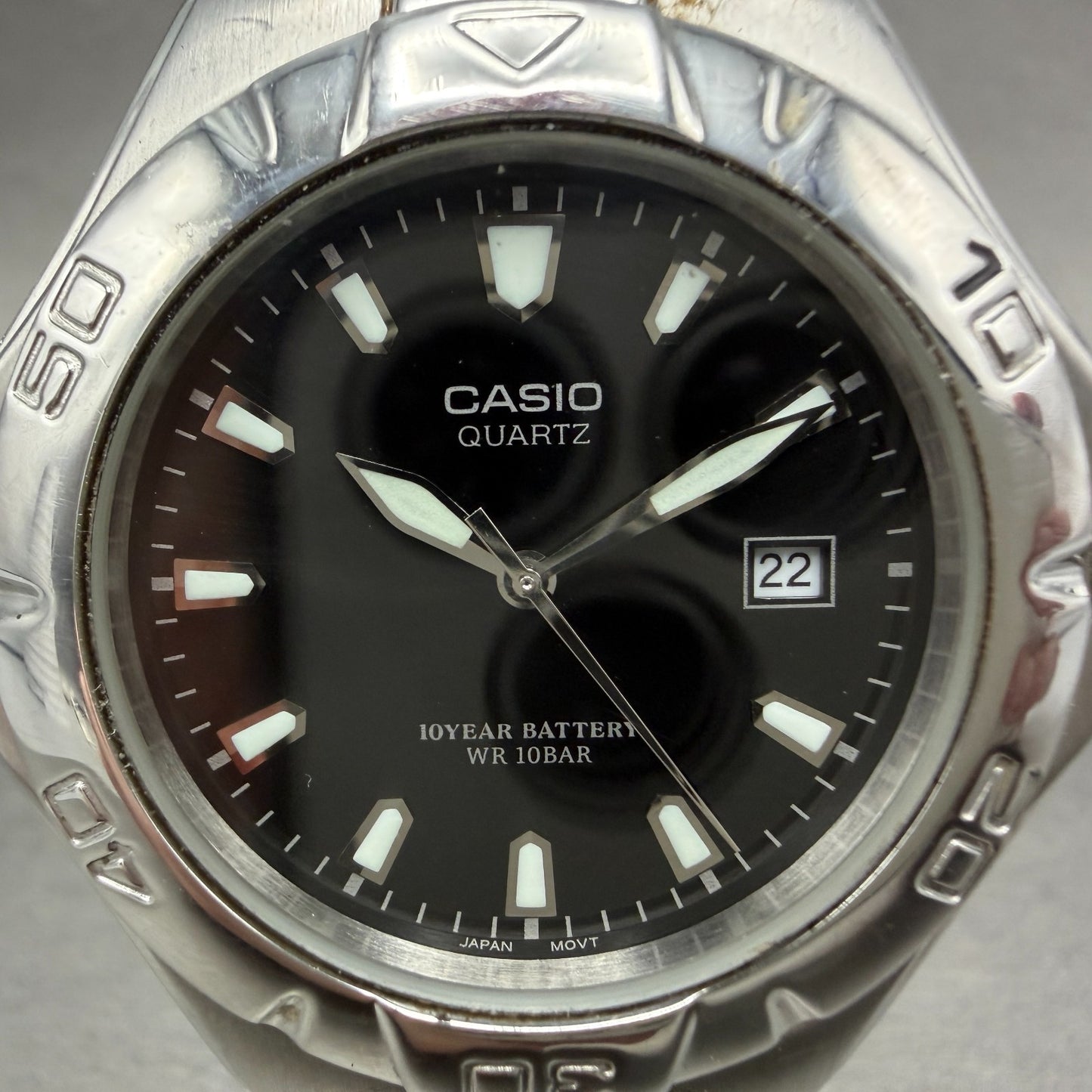 Casio Dive Watch Men 42mm Black Dial Silver Tone Date Round MTD-1044 New Battery1