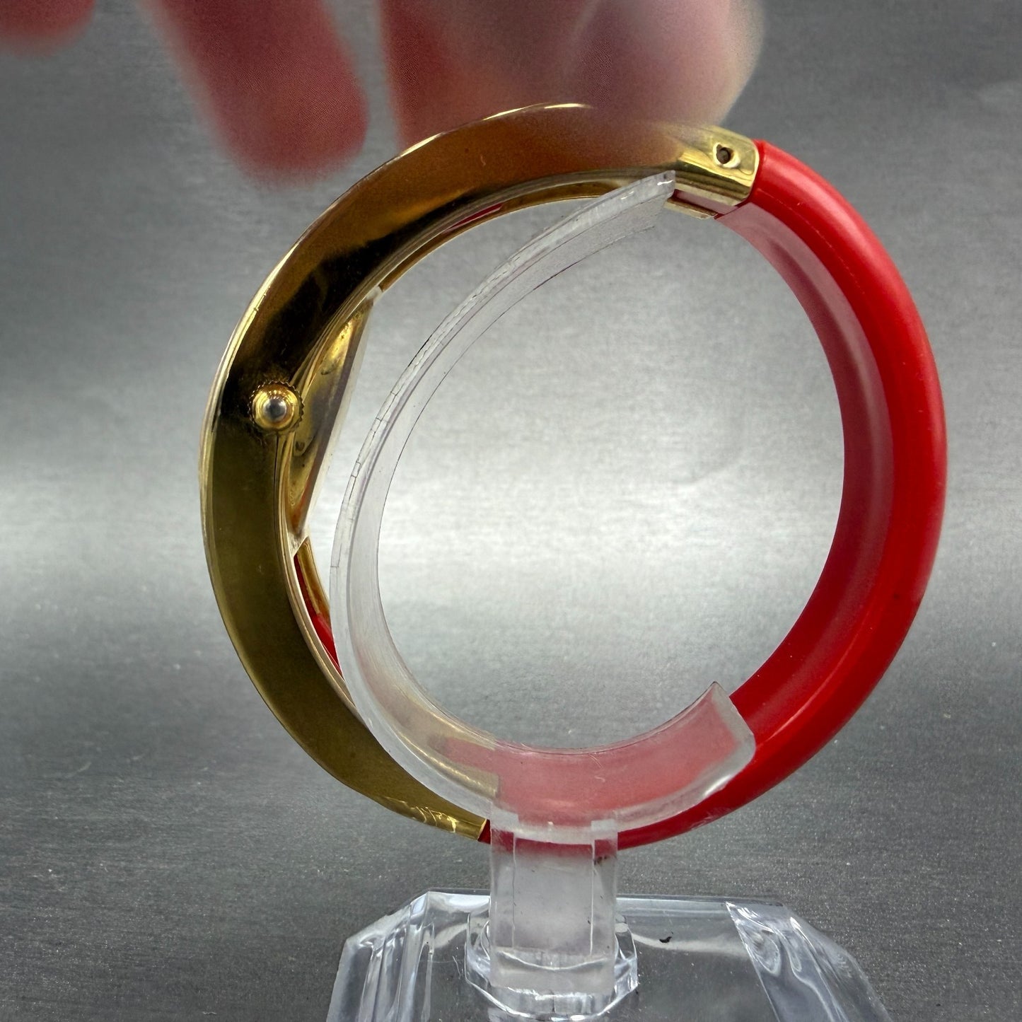 Lucerne bangle Watch Women 18mm Red Dial Gold Tone Oval Manual  Wind Runs VTG6