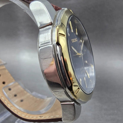 Seiko Solar Watch Men 39mm Blue Dial Two Tone Daydate Round V158-0AD0 Runs JP13