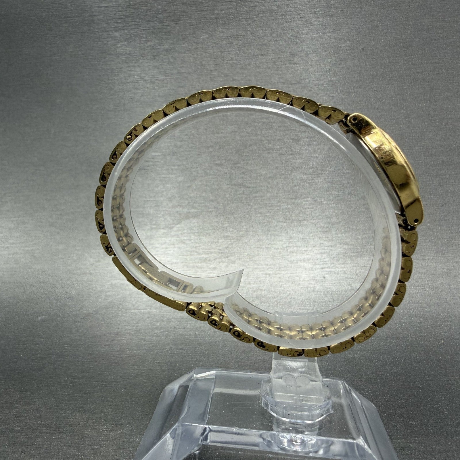 Seiko Watch Women 19mm White Dial Gold Tone Round V4010518 New Battery8