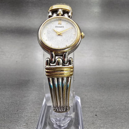 Seiko Watch Women 20mm White Dial Two Tone Round V400-1229 New Battery Vintage5