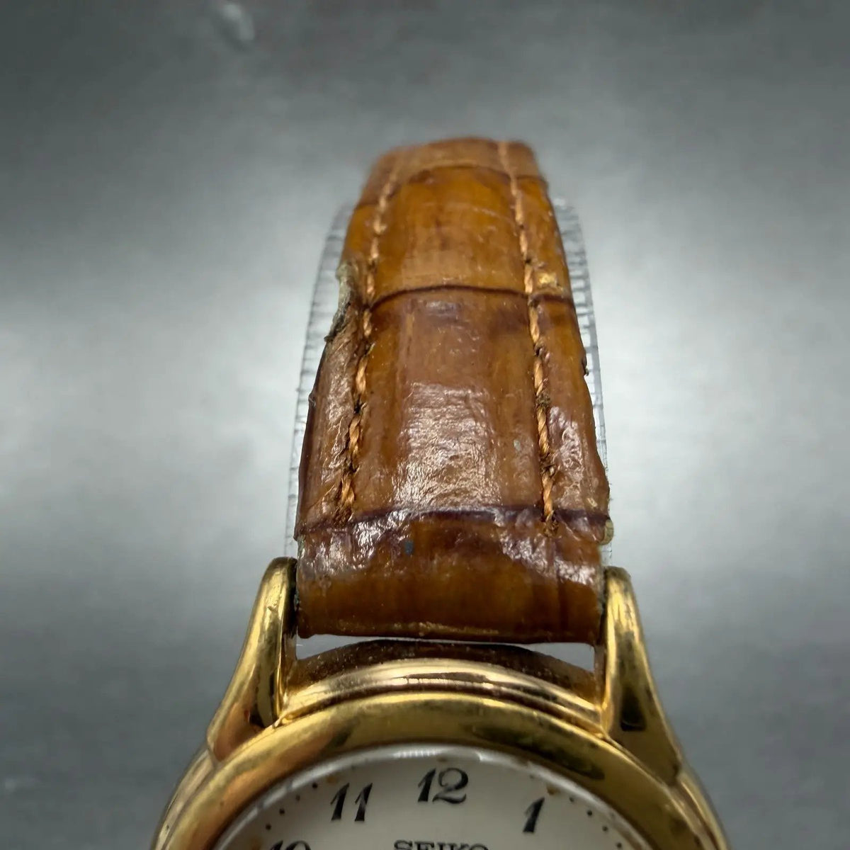 Seiko Watch Women 25mm Cream Dial Gold Tone Round V701-1930 New Battery4