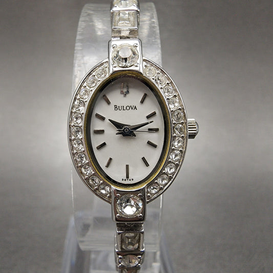 Bulova Crystal Watch Women 17mm Silver Dial Silver Tone Oval 96T49 New Batt0
