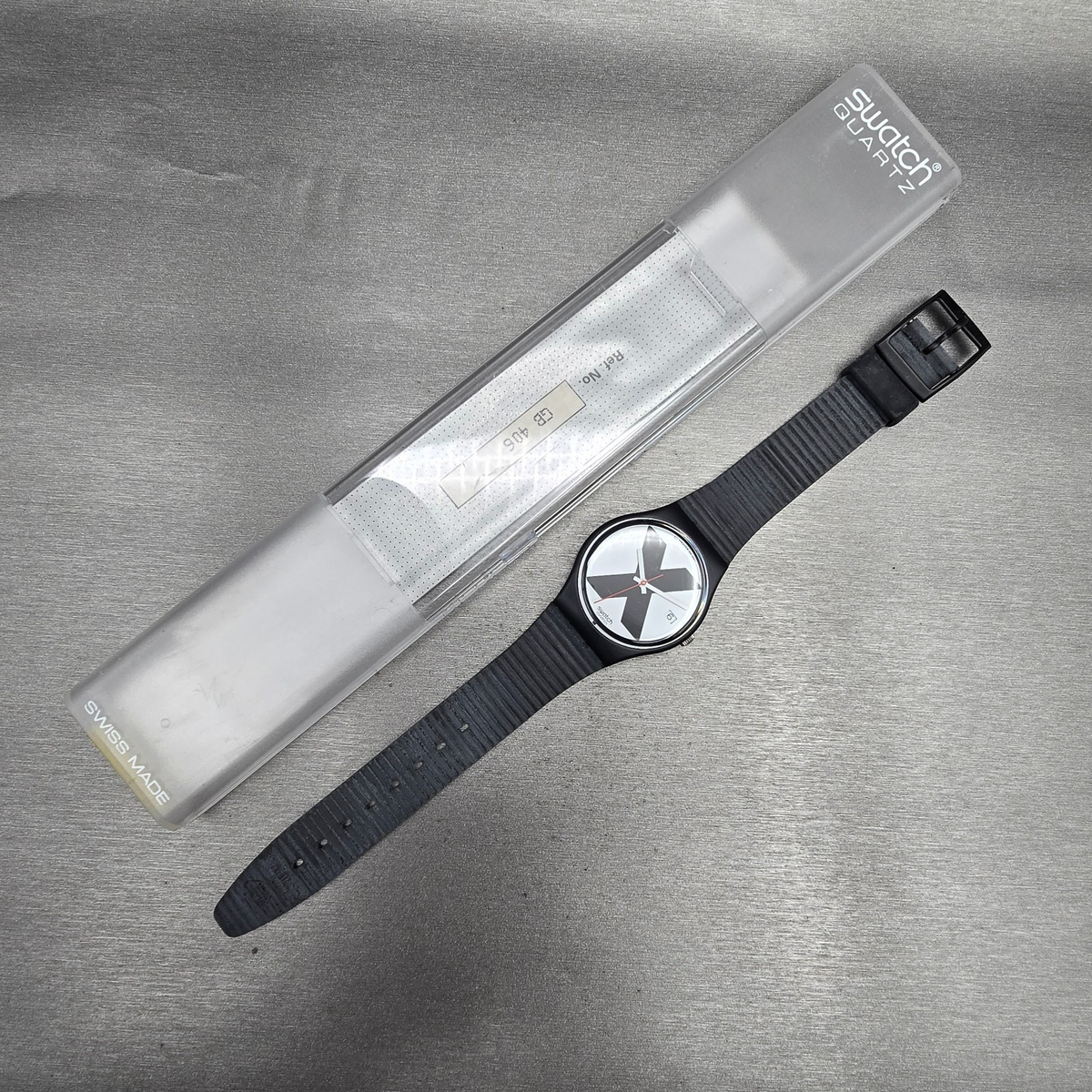 Swatch X-Rated Watch Men 34mm White Dial Black Tone Date GB406 New Battery NOS15
