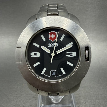 Victorinox Swiss Army Solar Compass Watch Men 40mm Black Dial Steel Date New Bat0