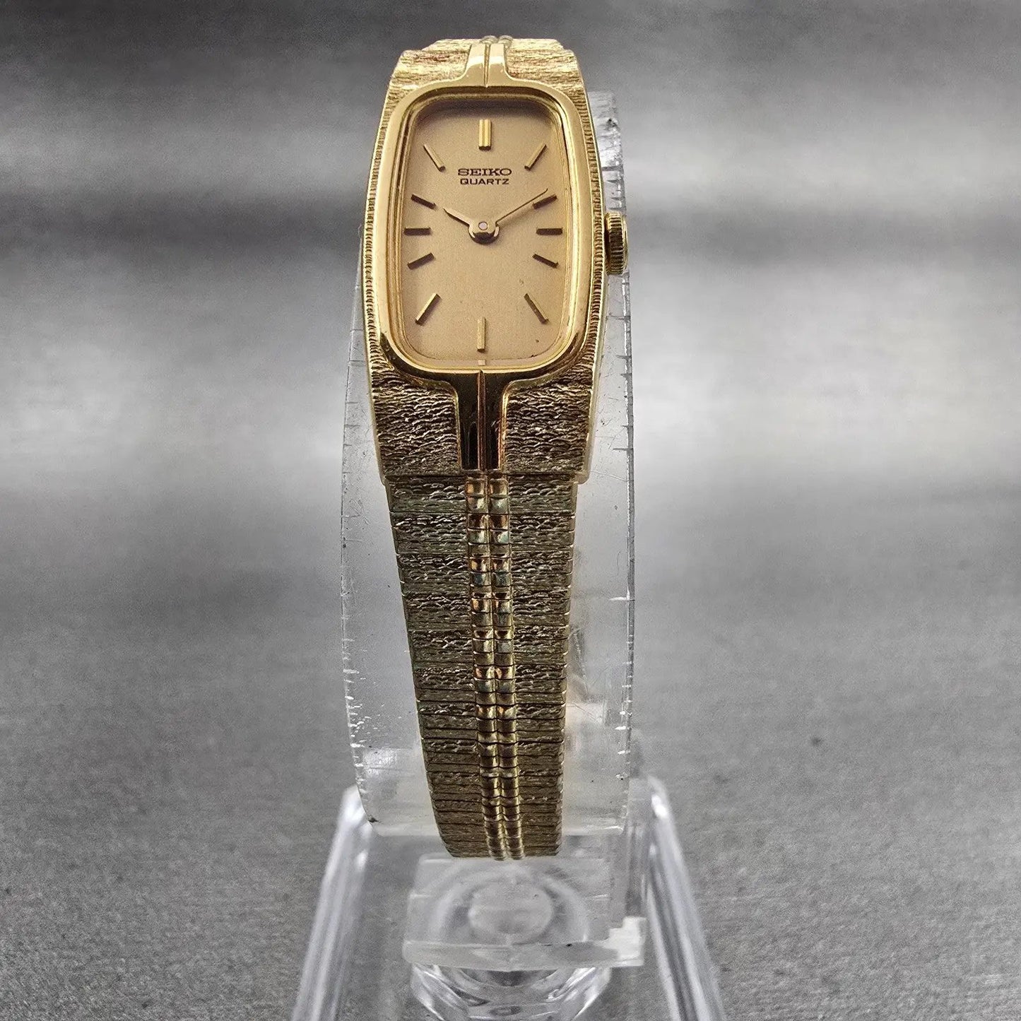 Seiko Watch Women 13mm Gold Dial Gold Tone Rectangle 2E20-6319 New Battery VTG5