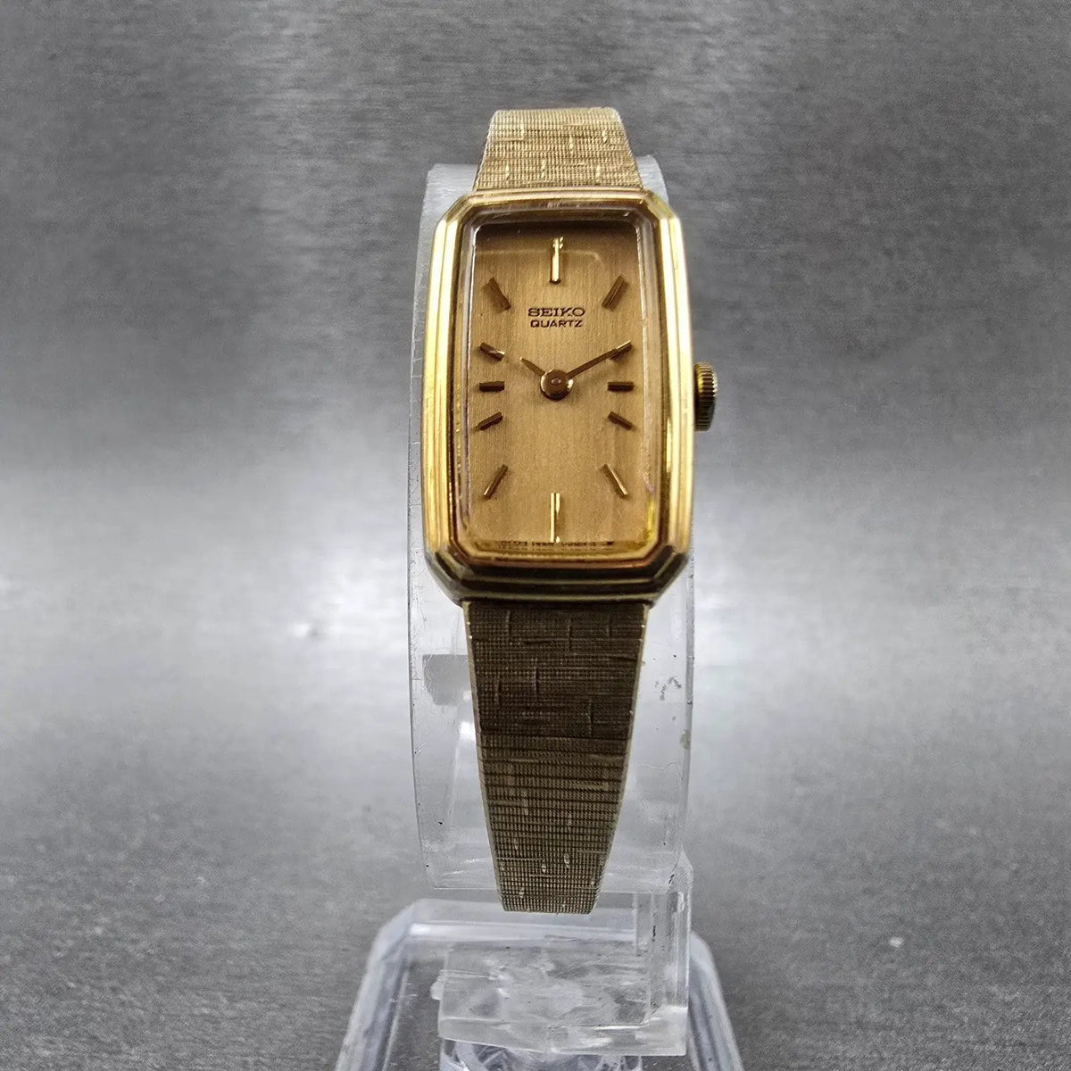 Seiko Tank Watch Women 14mm Gold Dial Gold Rectangle 1320-5770 New Battery VTG5