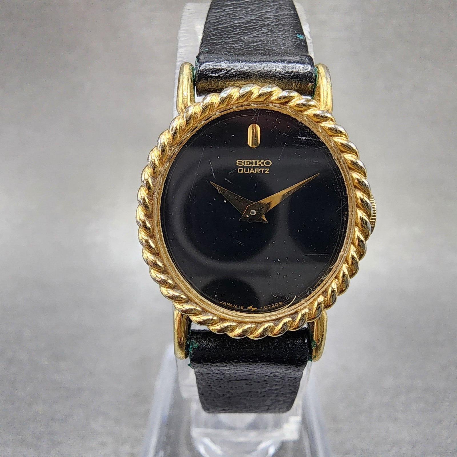 Seiko Watch Women 20mm Black Dial Gold Tone Oval 165199 New Battery0