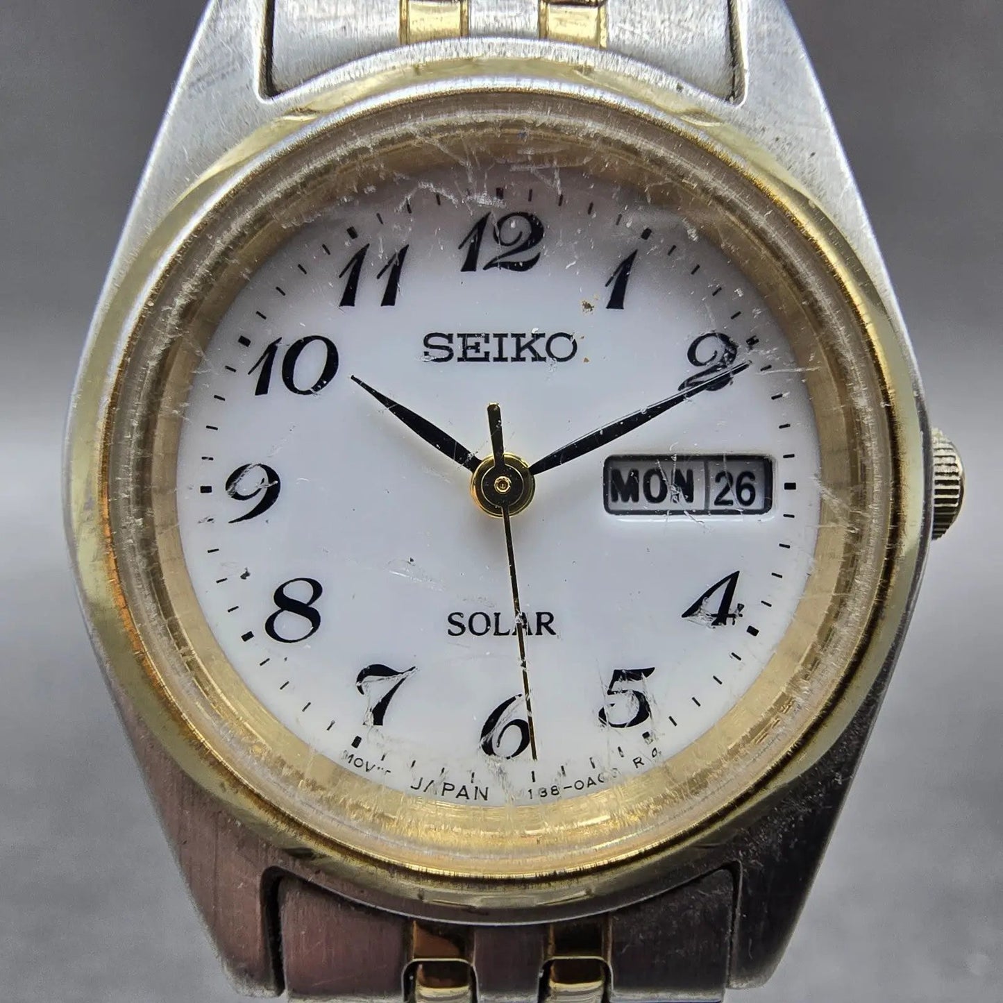 Seiko Solar Watch Women 26mm White Dial Two Tone Daydate Round V138-0AA0 Runs1