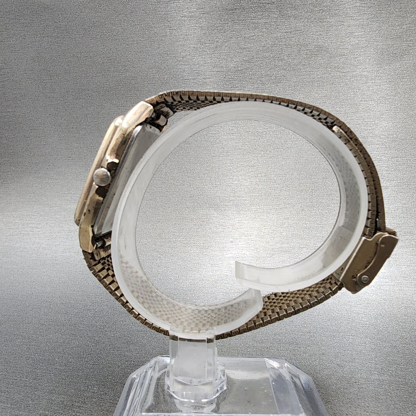 Vega Junction Tank Watch Men 29mm Cream Dial Gold Tone Rectangle New Battery7