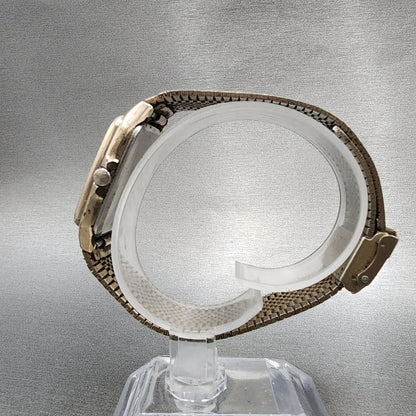 Vega Junction Tank Watch Men 29mm Cream Dial Gold Tone Rectangle New Battery7