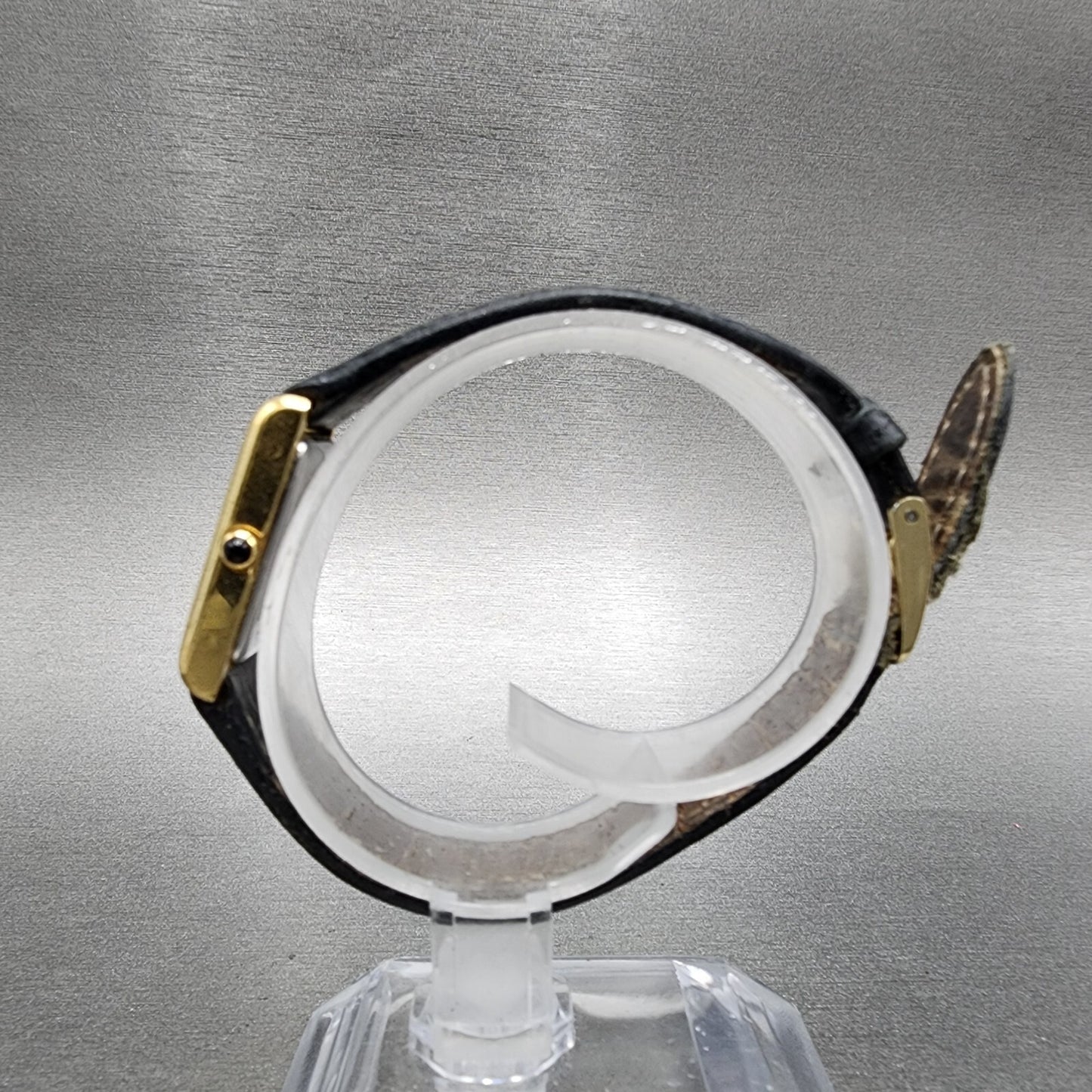 Seiko Tank Watch Women 18mm White Dial Gold Tone Rectangle 1N015G40 New Battery6