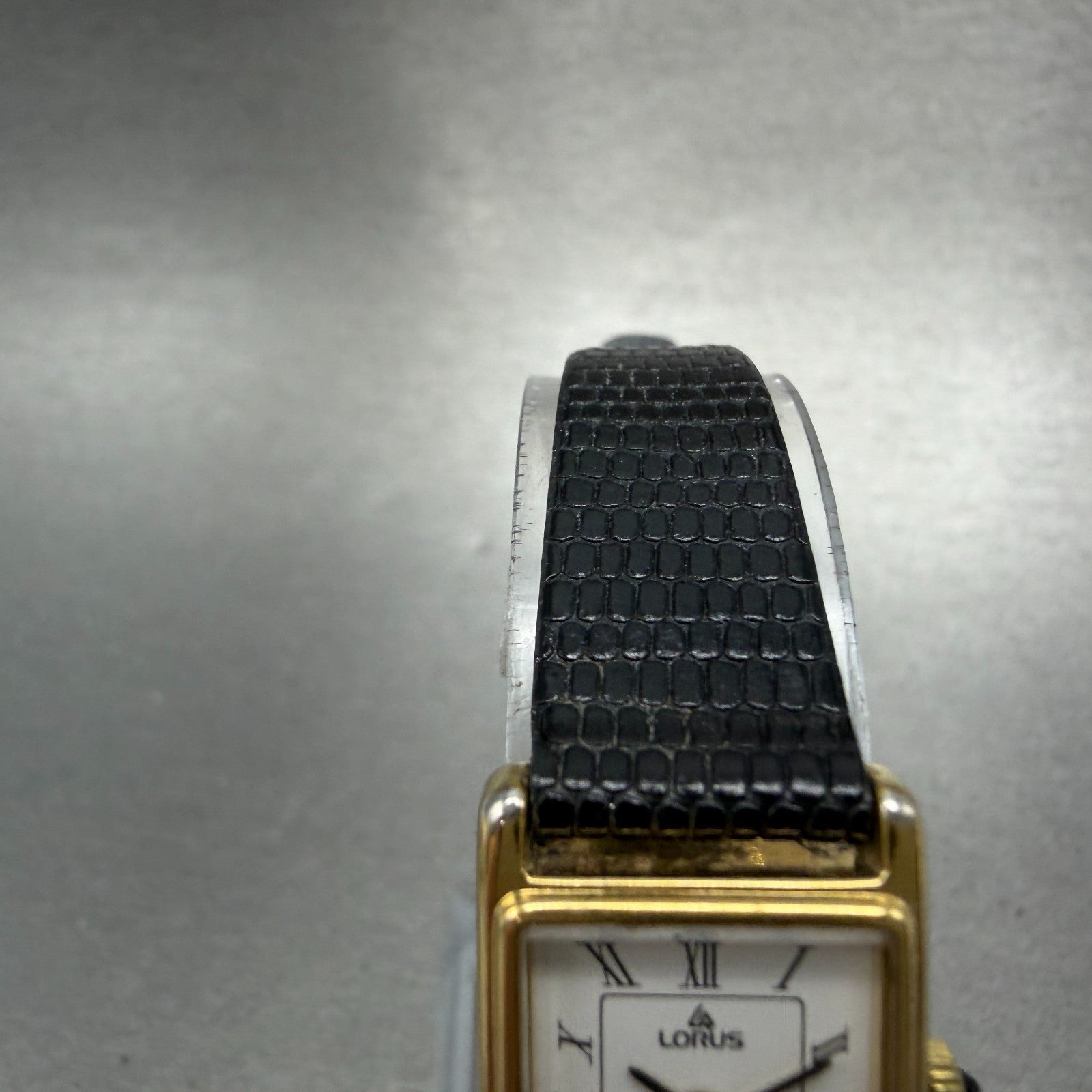 Seiko Lorus Tank Watch Women 17mm White Dial Gold Tone V810-5000 New Battery4